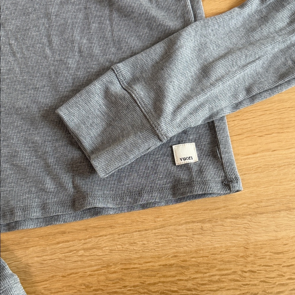 Vuori Heather Gray Long Sleeve Crew Tee - Picture 4 of 13